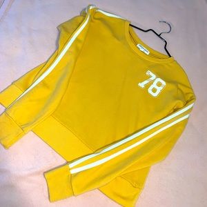 Long sleeve, crop style, sweatshirt, yellow Sz XS